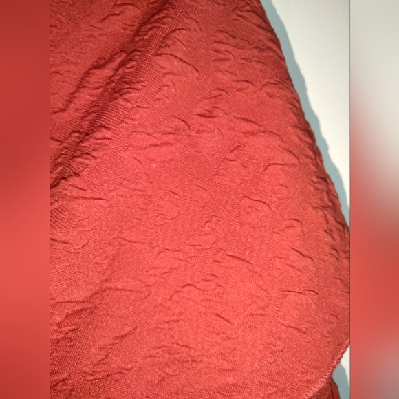 Ali Miles (Size 3X) Red Textured Print Cowlneck/Off-the-Shoulder Top (NEW-NWT) - Picture 4 of 13